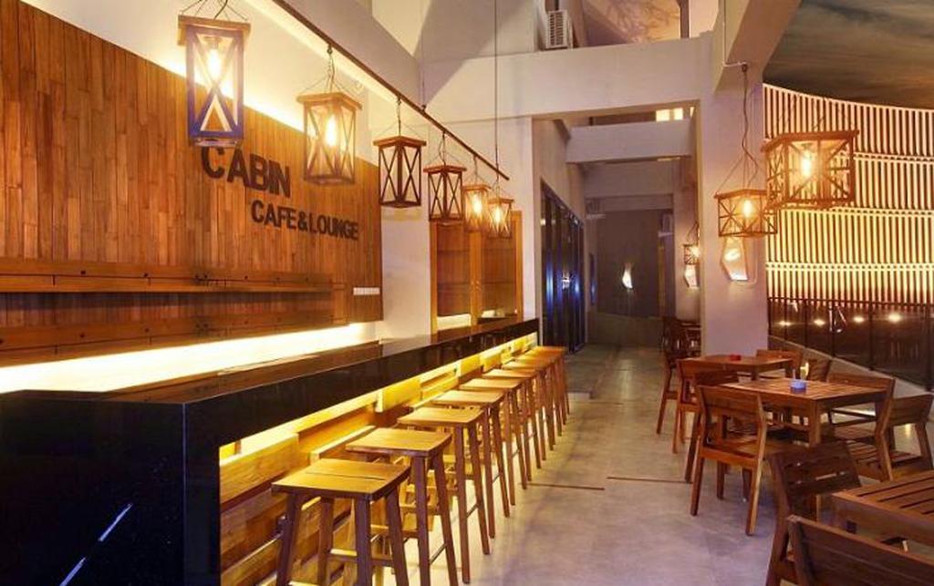 Cabin Hotel Jakarta Exterior foto